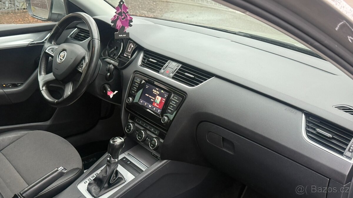 Škoda Octavia 2.0TDi DSG Style, serviska - 5