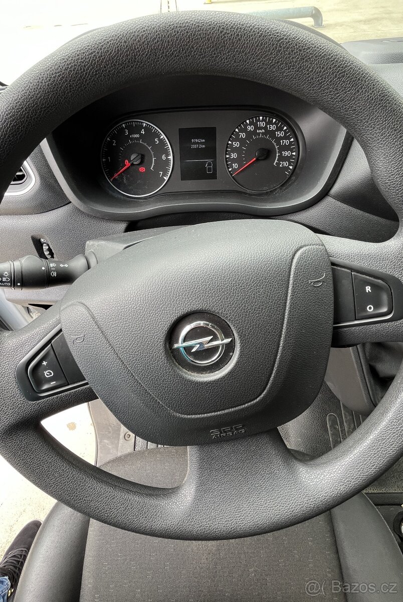 Půjčte si prostornou dodávku Opel Movano L4H2 - 5