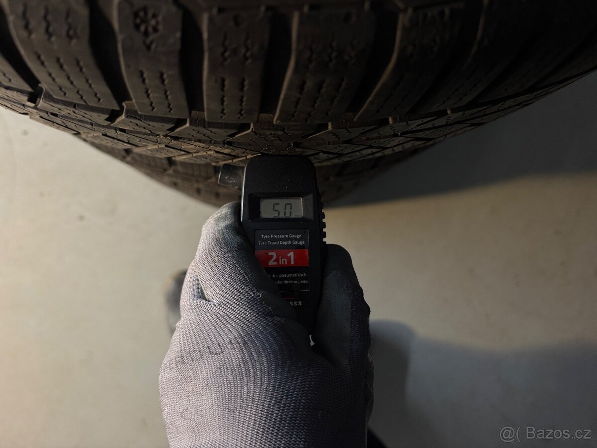 Zimní pneu Continental 215/55R17 - 5