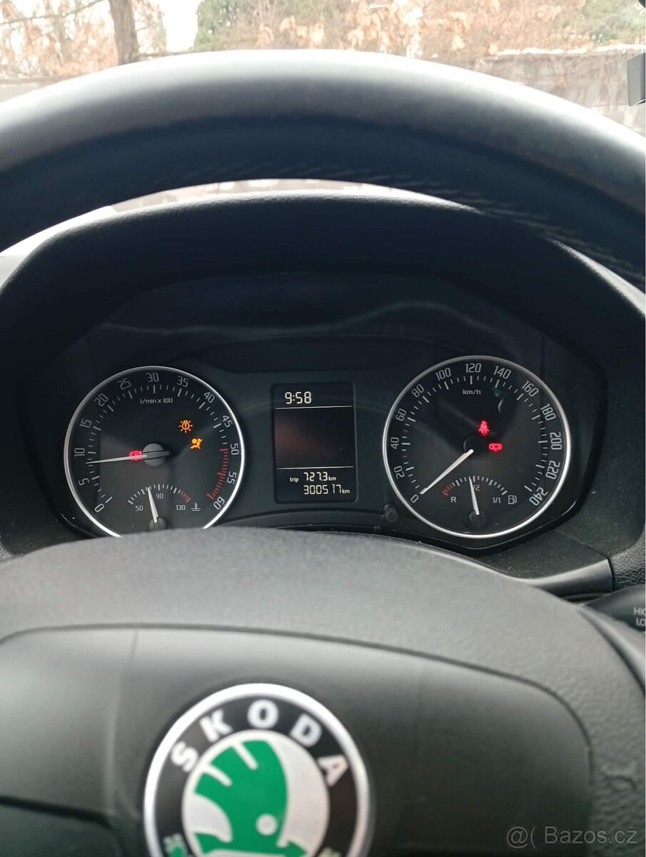 Skoda oktavia 2 2011rok - 5