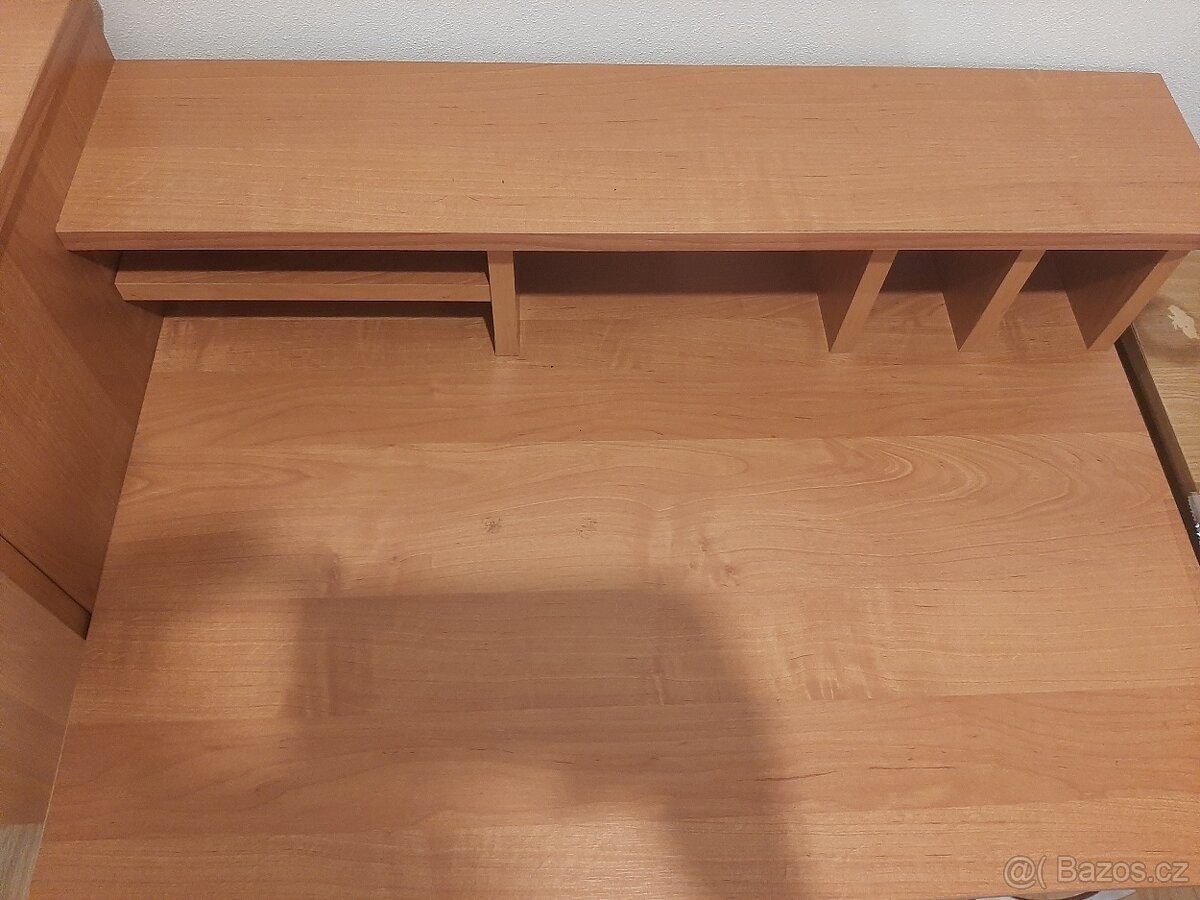 Psaci stul s uloznym prostorem - 5