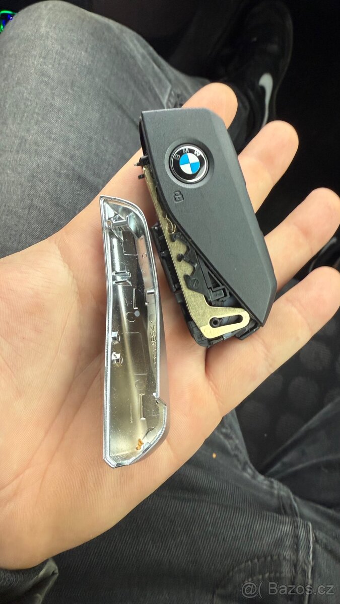 Prodám originální klíč BMW 2022+ - 5