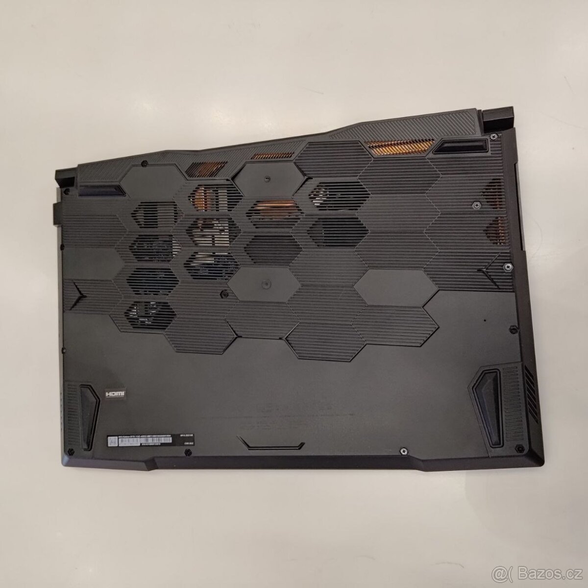 Herní notebook MSI Katana GF76 12UC, RTX 3050,17,3" 144Hz - 5