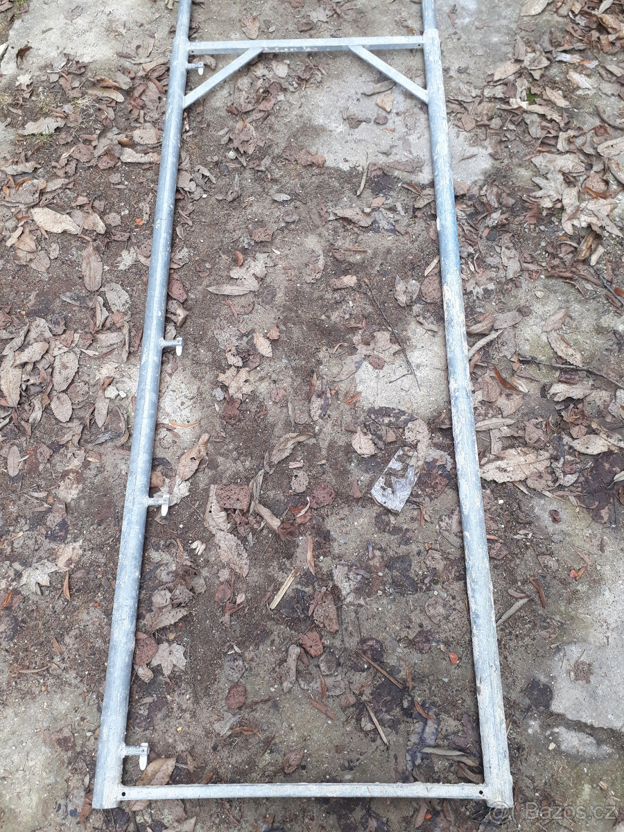 KOUPÍM LEŠENÍ - 5