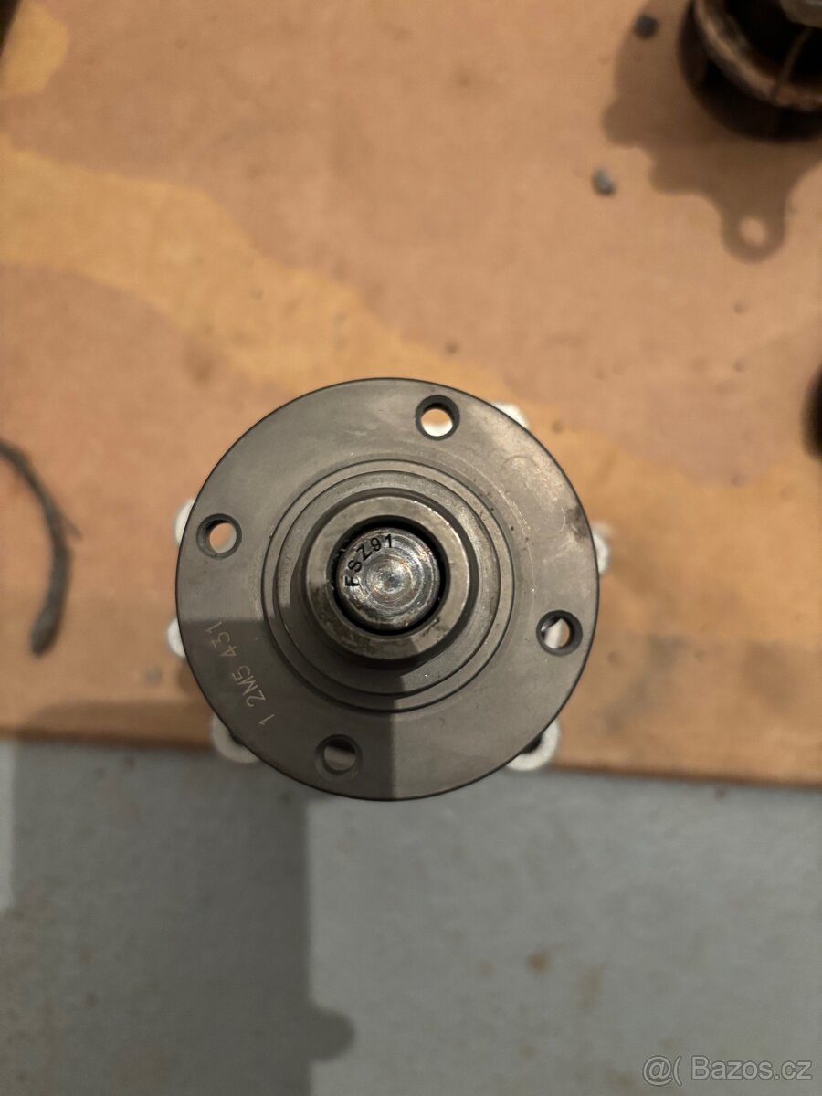 vodní pumpa na bmw e36 - 5