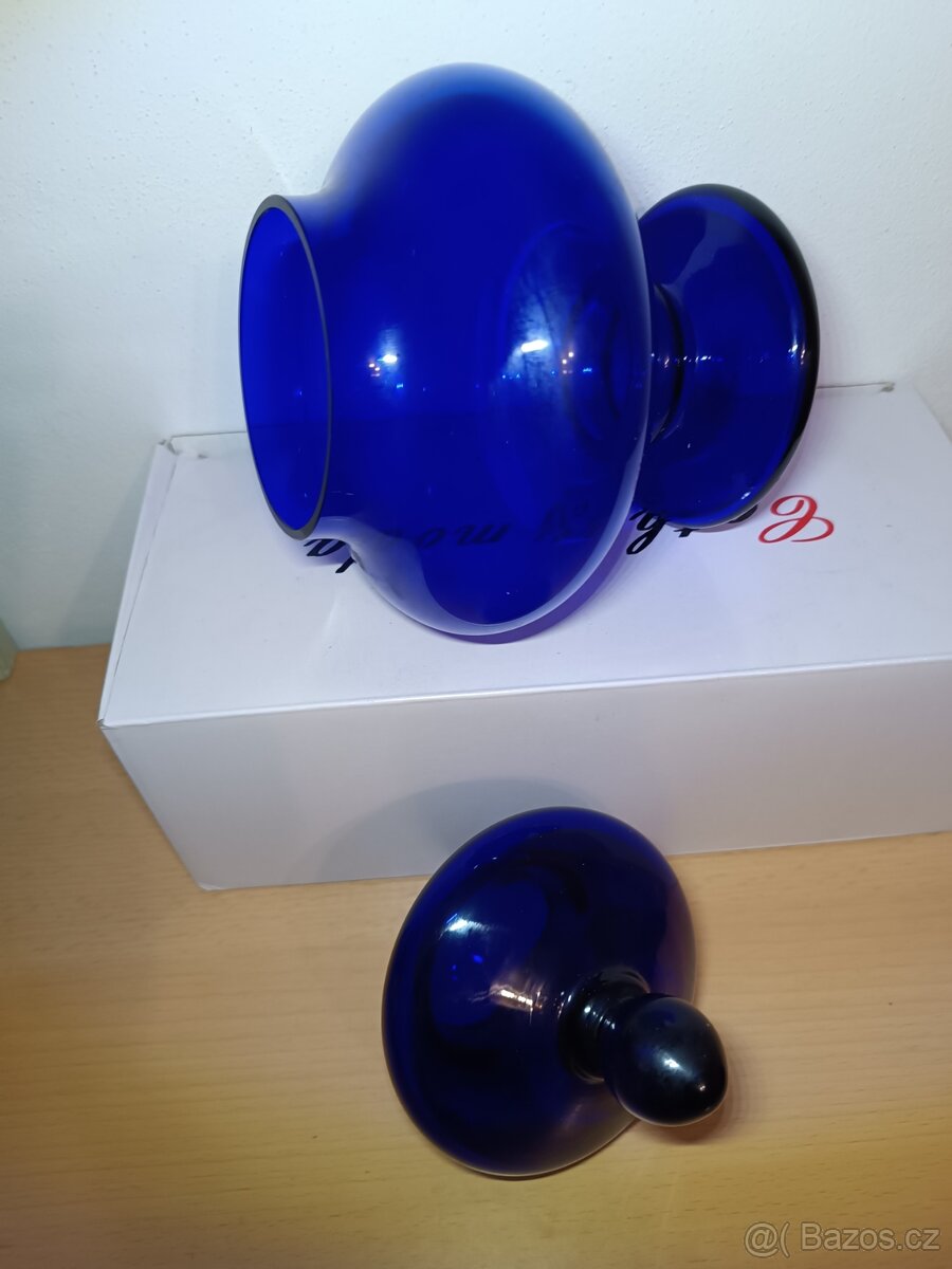 Modrá dóza s víkem, kobaltové sklo - 5