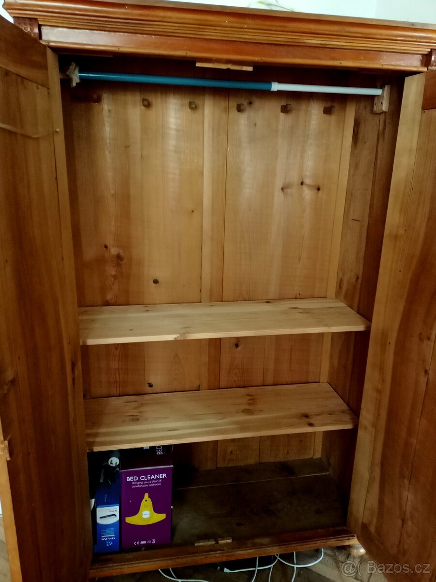 Starožitná skříň - 5