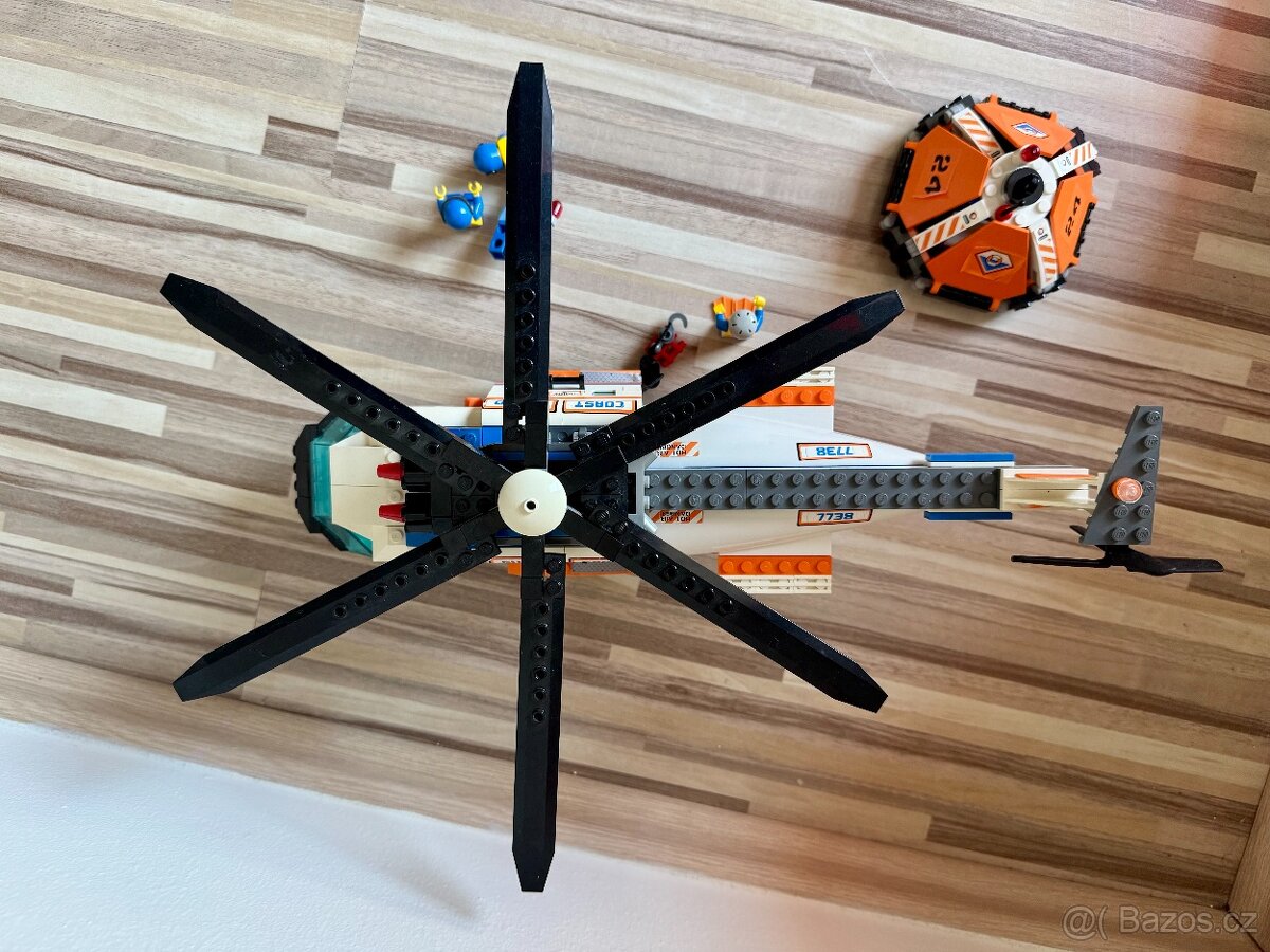 LEGO City 7738 Pobřežní hlídka – vrtulník a záchranný člun - 5