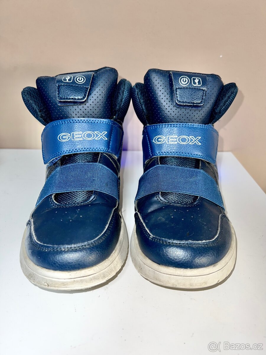Boty s led osvětlením na aplikaci Geox Respira vel. 40 - 5