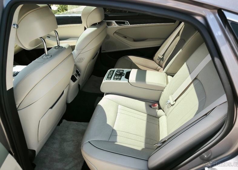 Hyundai Genesis G80 facelift 3.8 V6 4x4 8AT CZ 10/2017 - 5