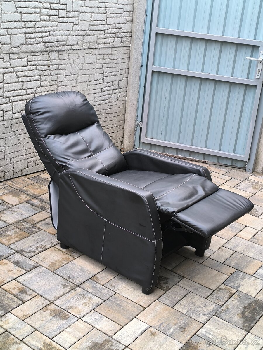 Prodám polohovací křeslo Parker - 5