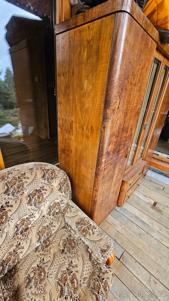 Starožitné skříně - 5
