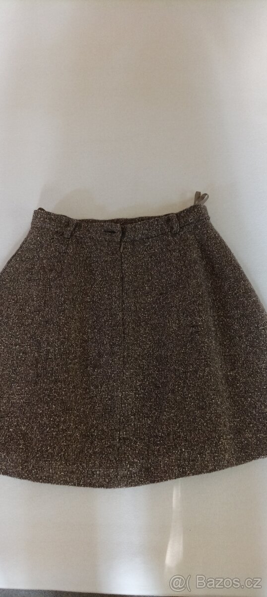Dvě dámské krátké sukně vel. 36 - 5