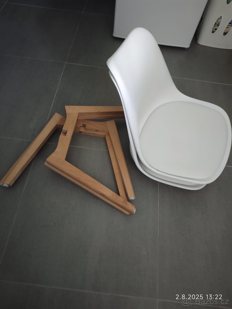 Jídelní stůl 8 židlí - 5