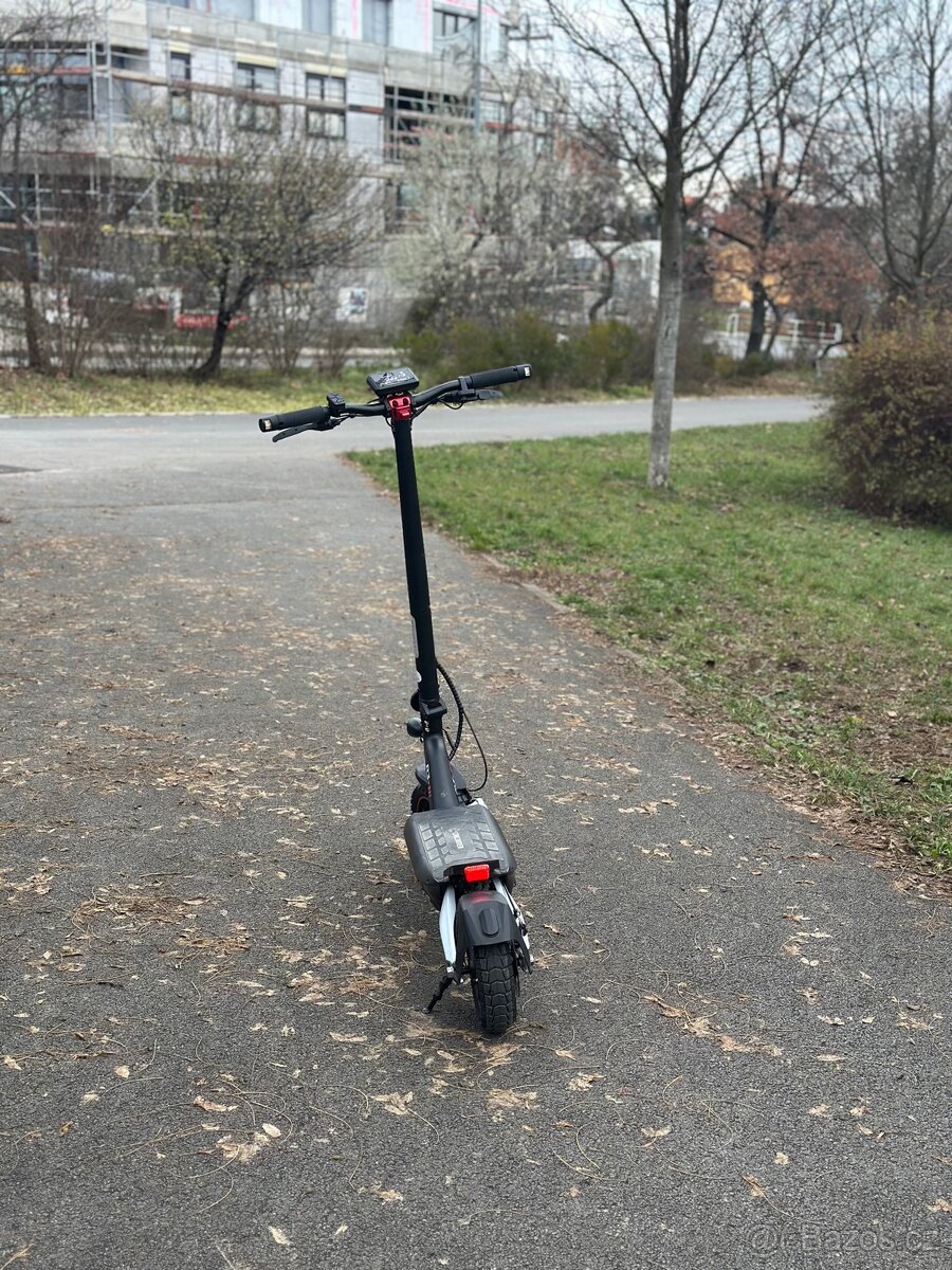 elektrokoloběžka CIRCOOTER - 5