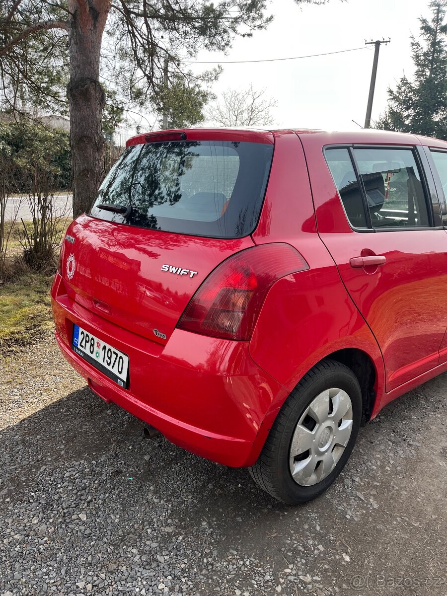 Suzuki Swift 1.3 - 5