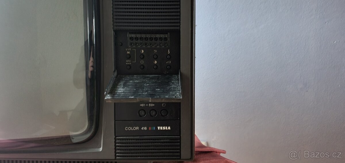 Stará televize Tesla 416 Color - 5