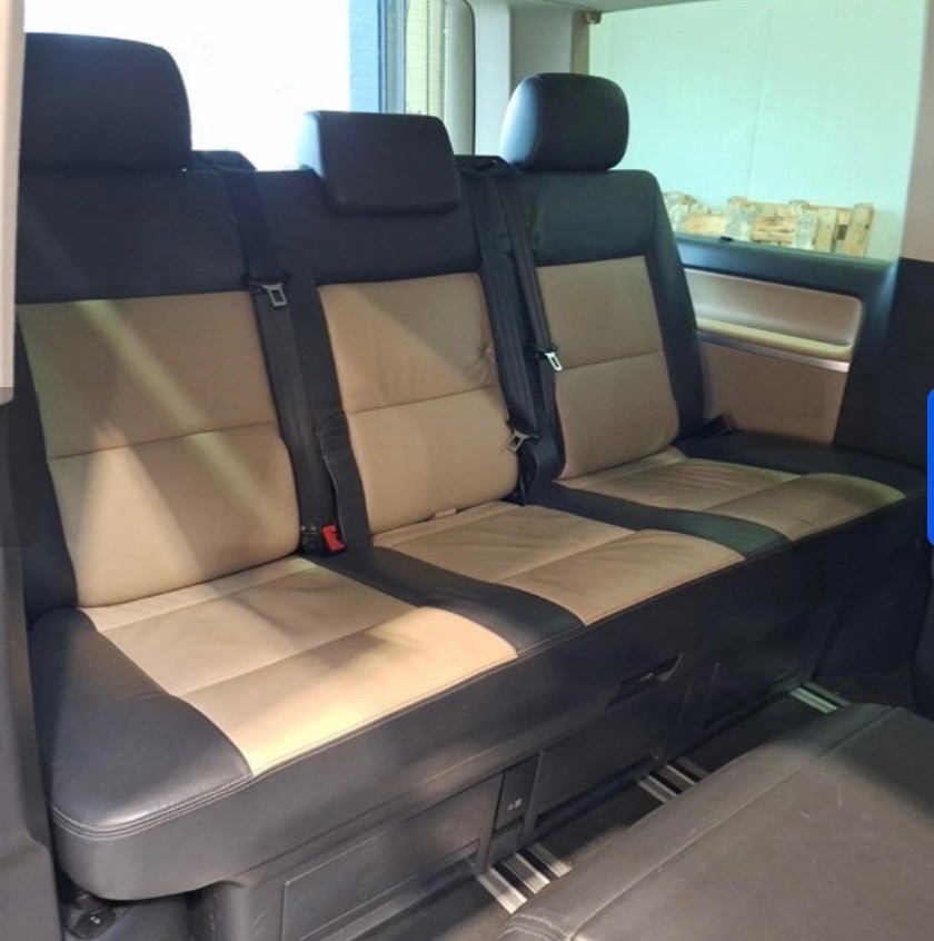 Volkswagen multivan dsg 7 míst - 5