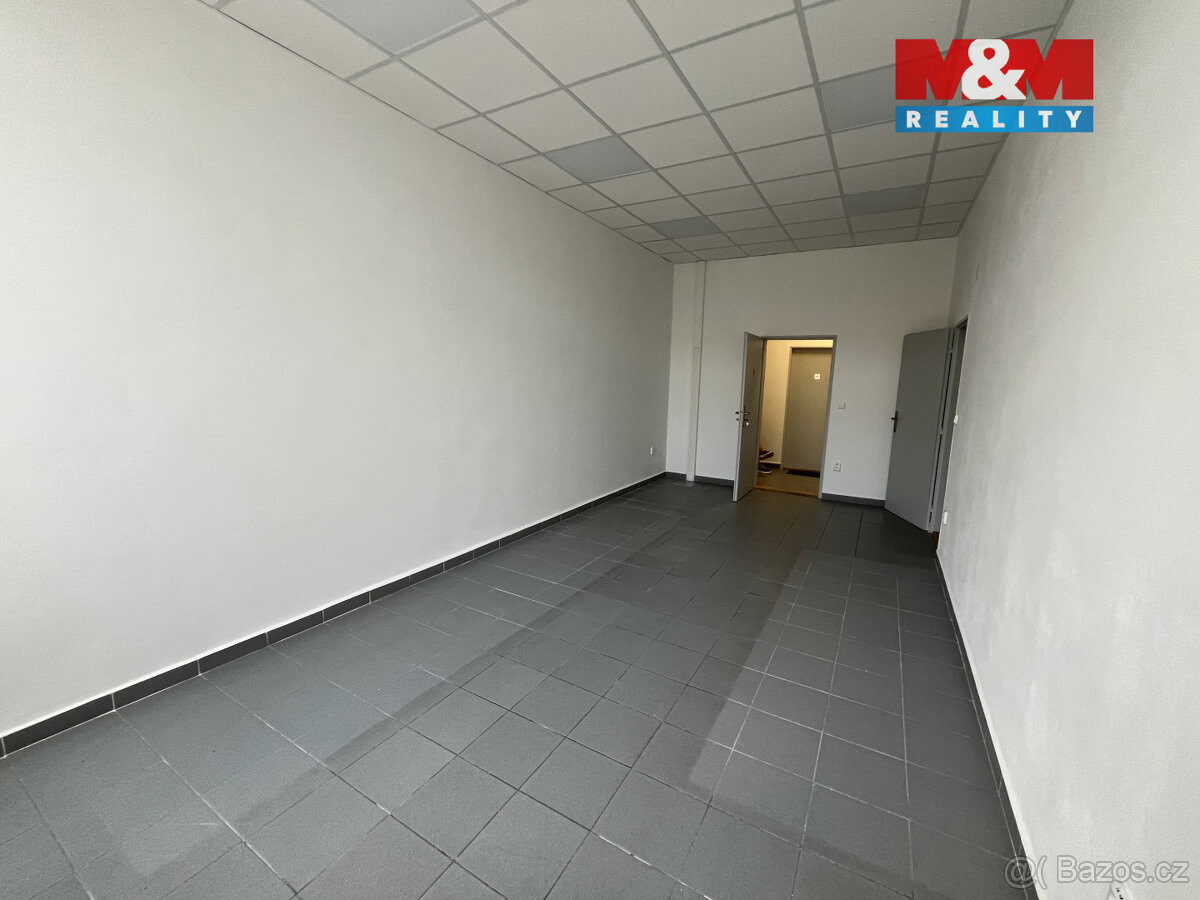 Pronájem kancelářského prostoru, Třinec, ul. nám. Svobody - 5