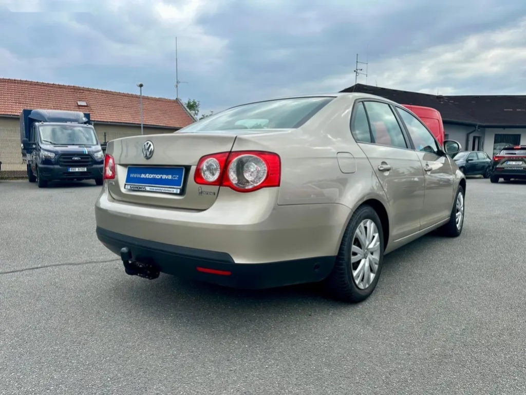 Volkswagen Jetta, 1.6i + LPG 75 KW - CZ - 5