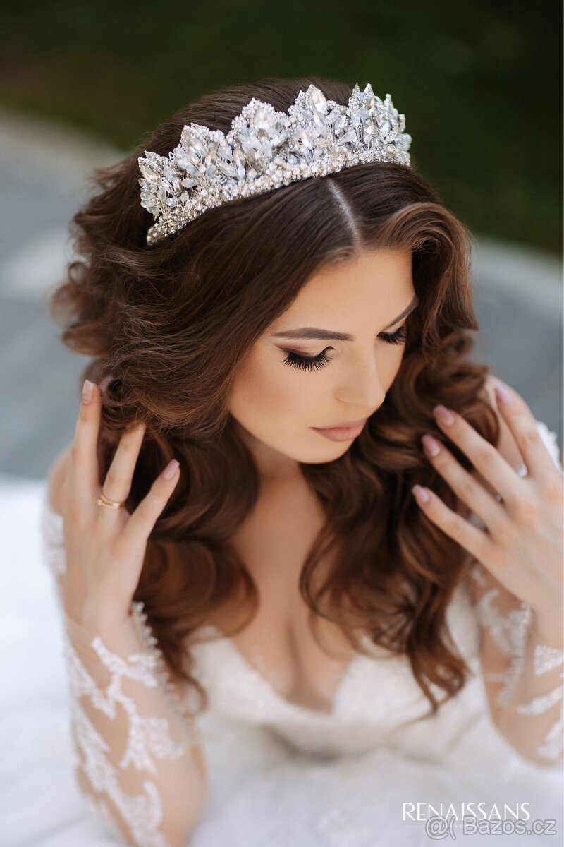 Svatební šaty + korunka jako dárek - 5