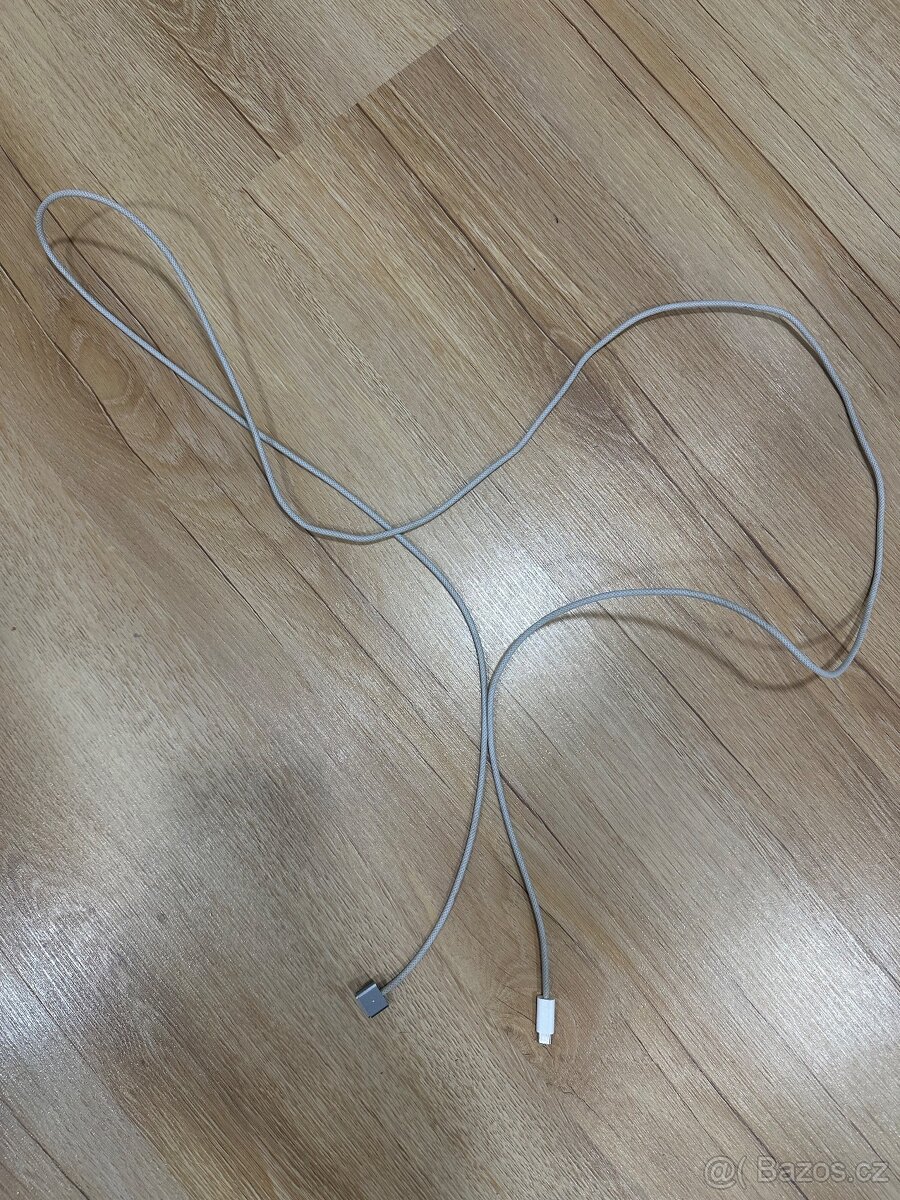 15palcový MacBook Air 15 s čipem Apple M2 - 5