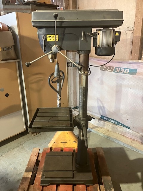 Prodám sl. vrtačku PROMA E 2020 F / 400 - 5