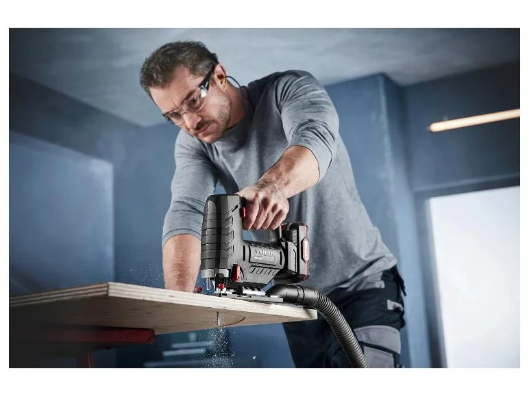 Zcela nová aku Parkside Performance přímočará pila - 5