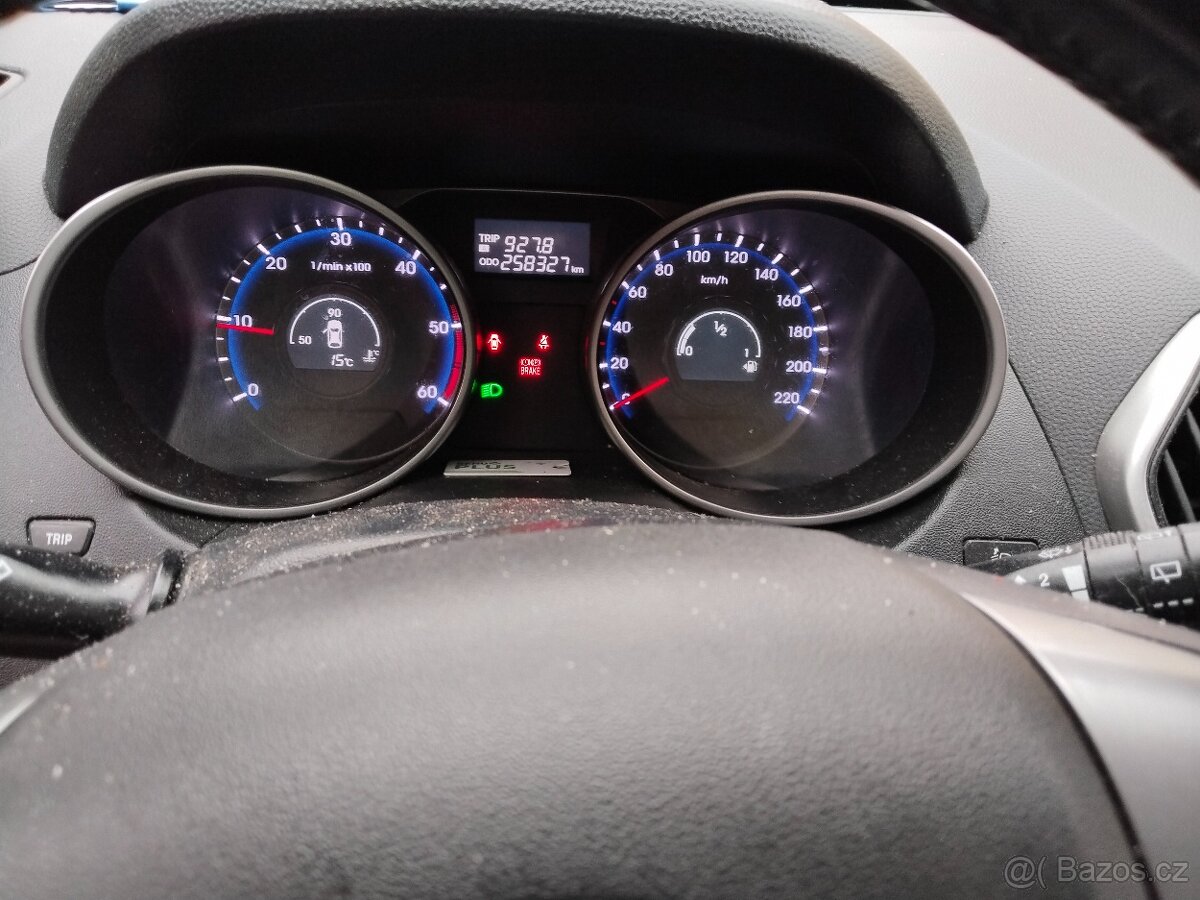 Prodám Hyundai ix35 - 5