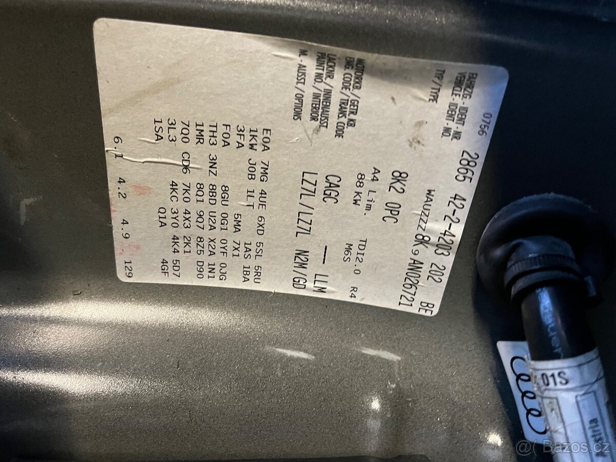 Audi A4 B8 2.0tdi 88kw 2010 najeto 24tkm na ND - 5