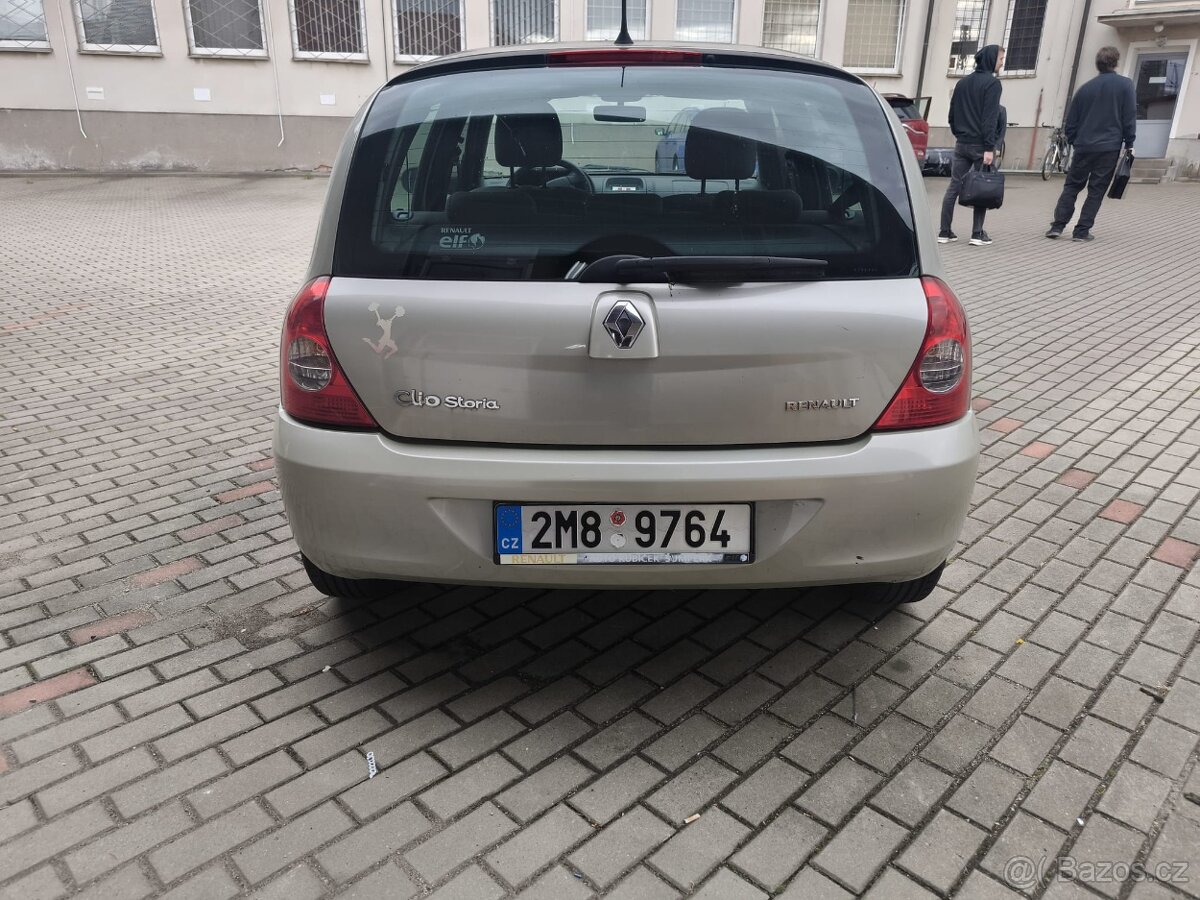 Renault CLIO - 5