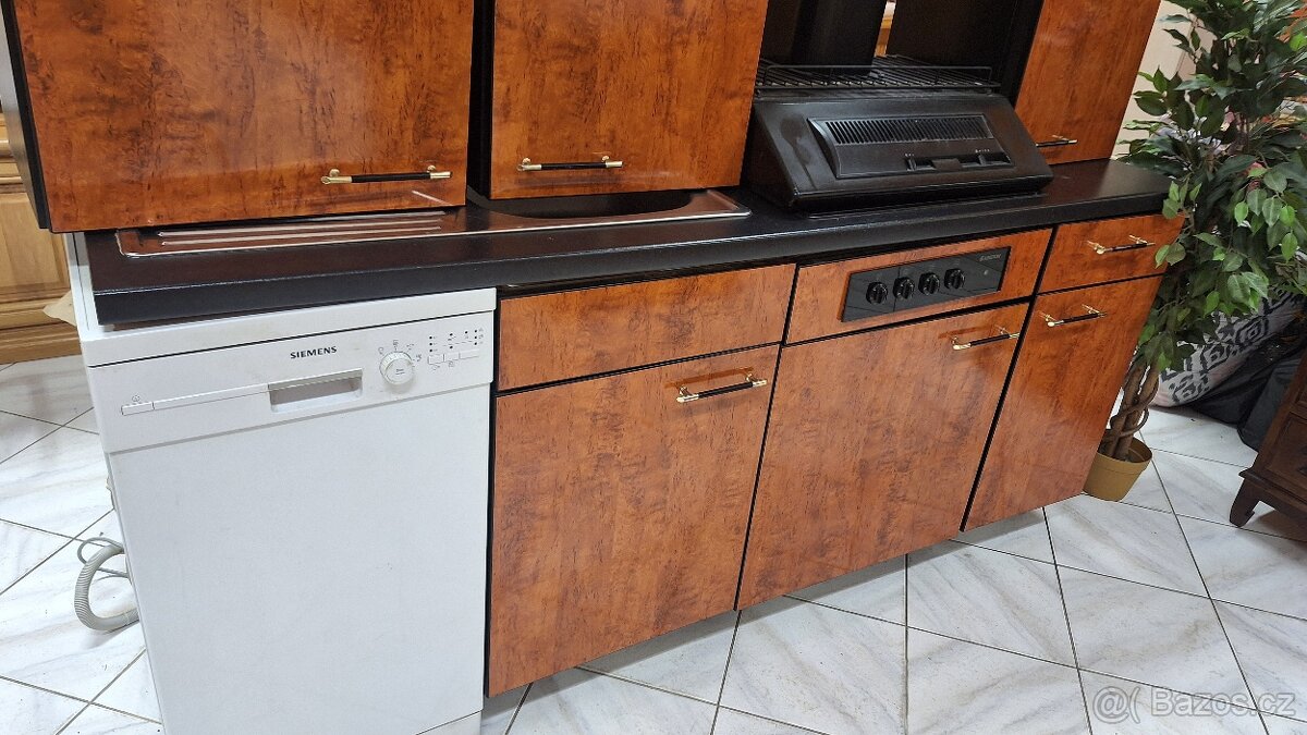 Kuchyňská linka německé výroby - 5