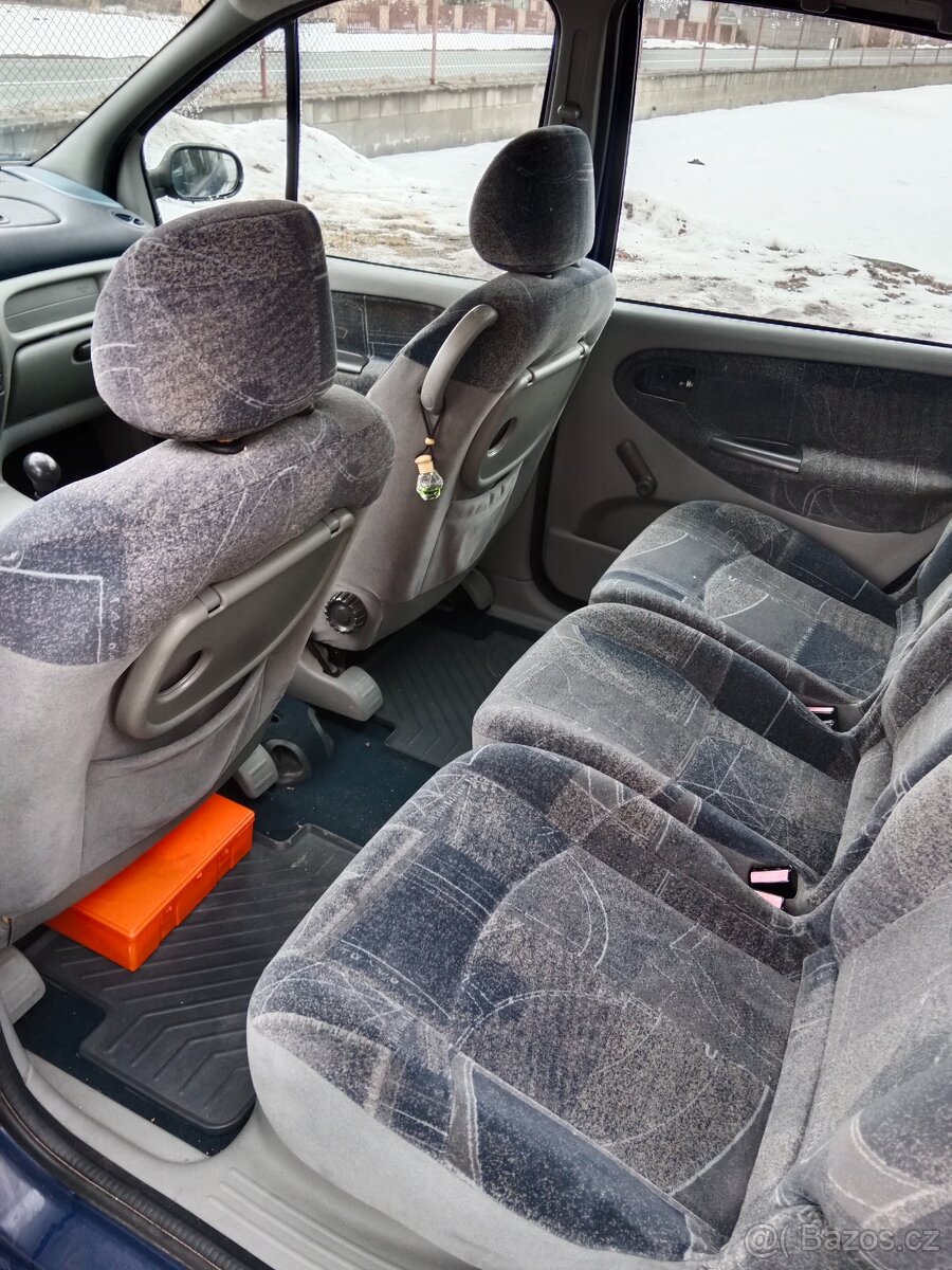 Renault Scénic 1.6 - 5