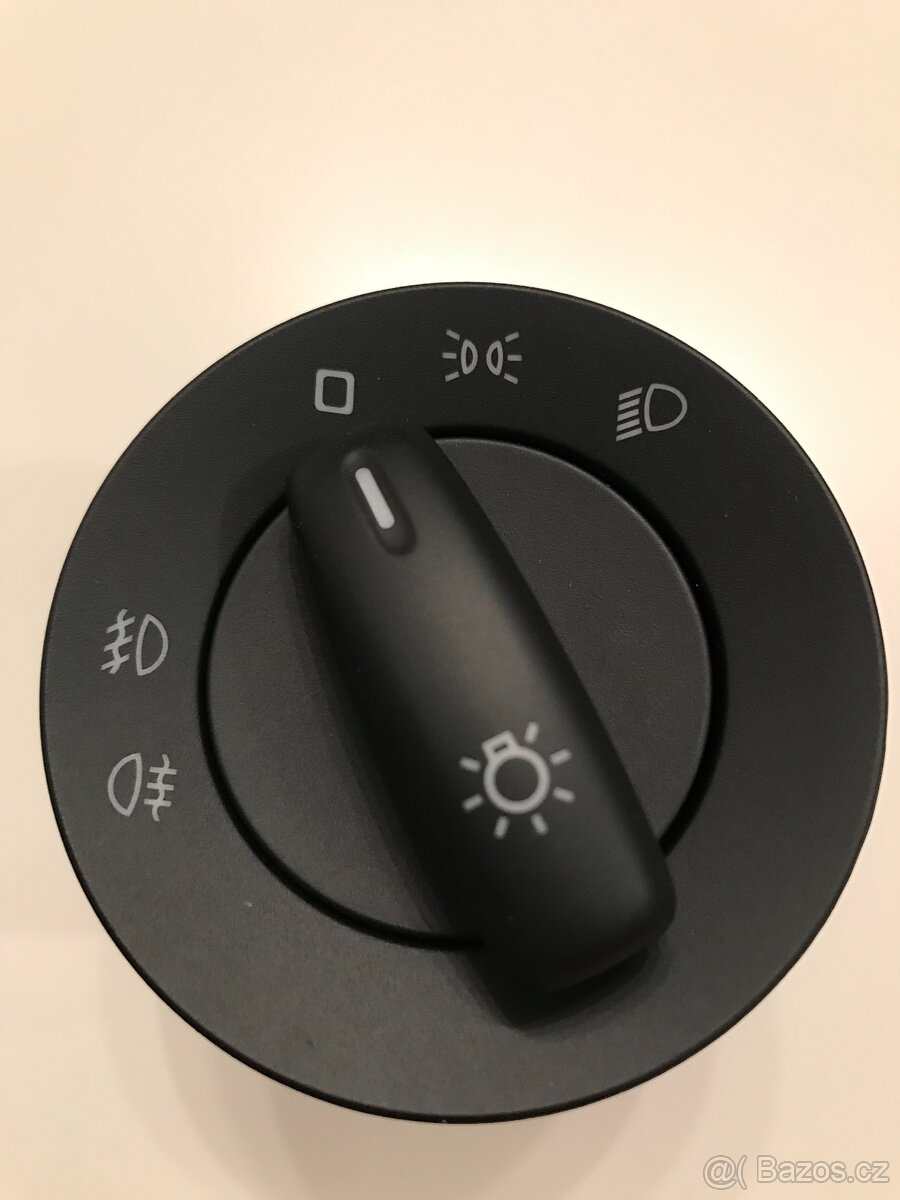 Prodam spinac ovladani svetel OCTAVIA II - 5