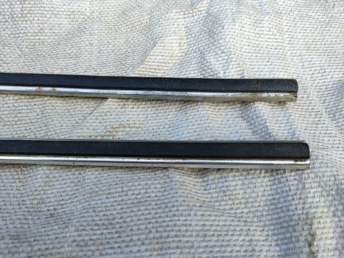 Camaro 2. generace - lišty na přední blatniky - 5