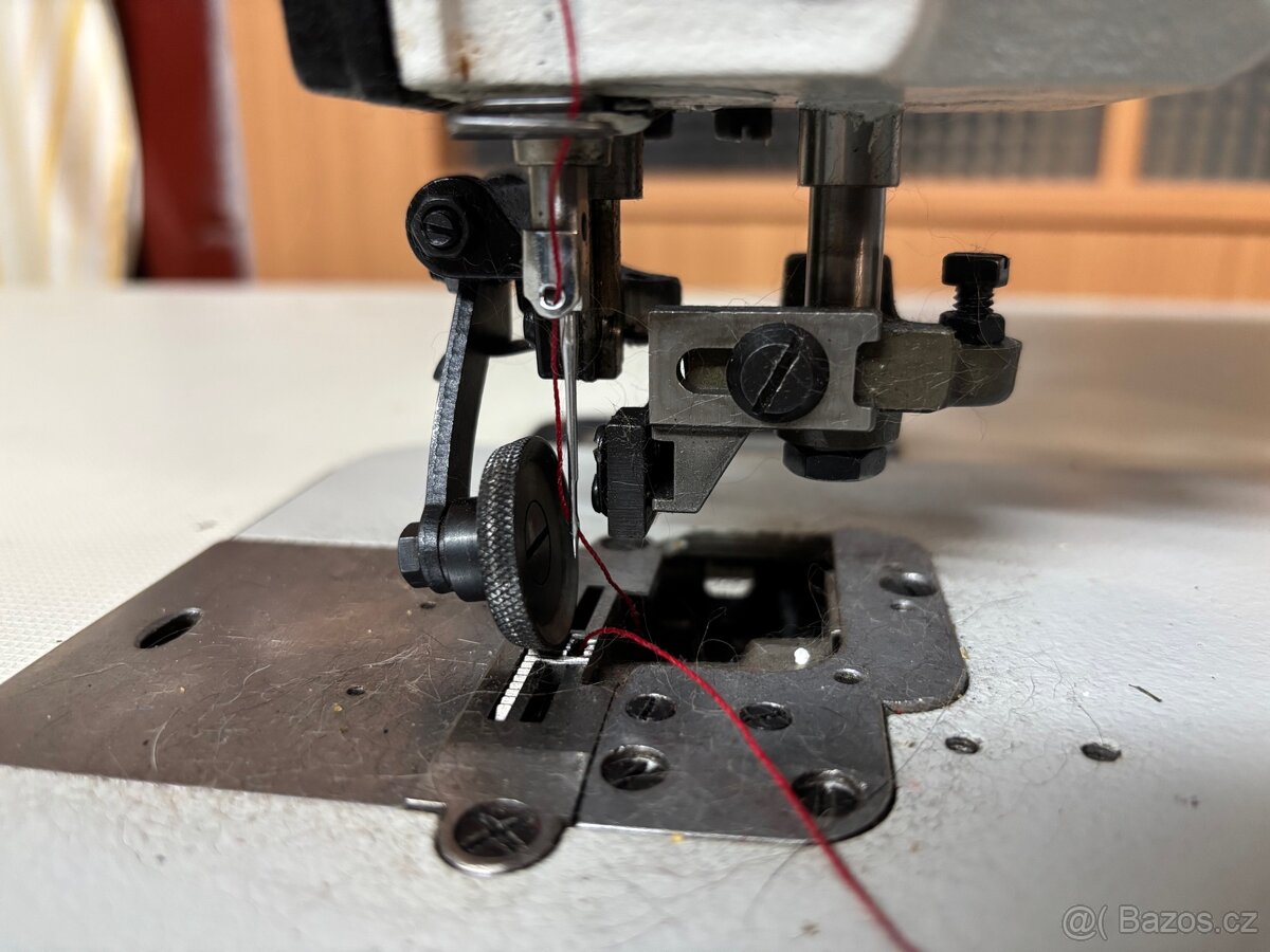 Prumyslovy sici stroj Juki s orezem - 5