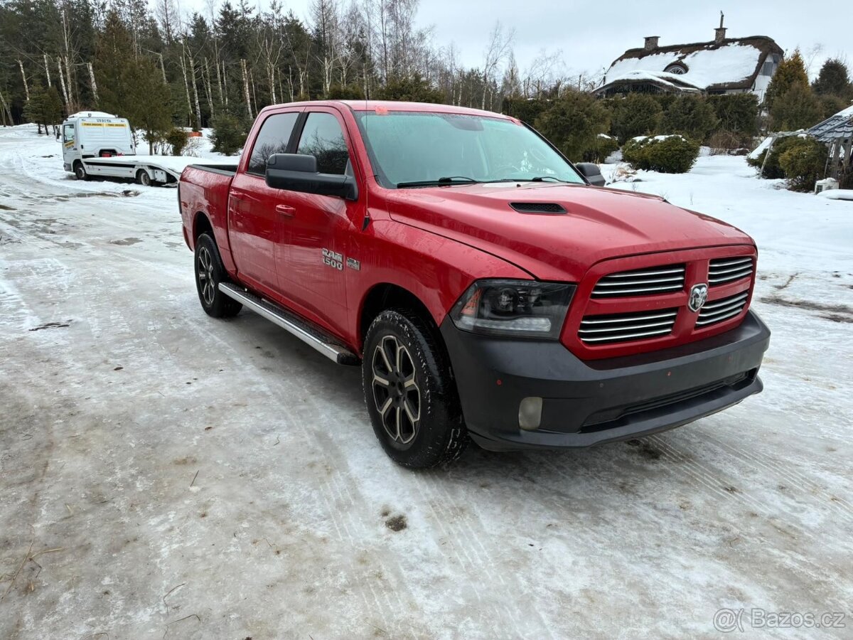 Dodge ram 1500 rok 2015 - 5