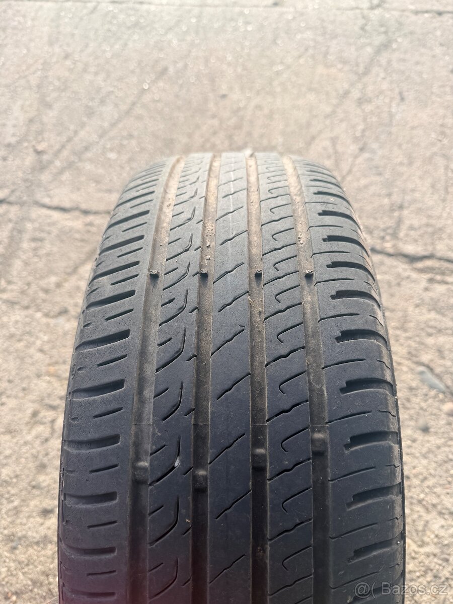 205/55r16 - 5
