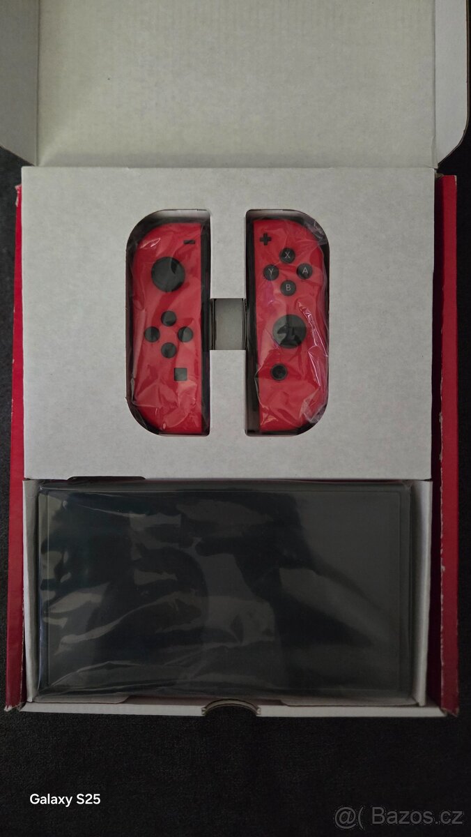 Nintendo Switch oled Mario edice - 5