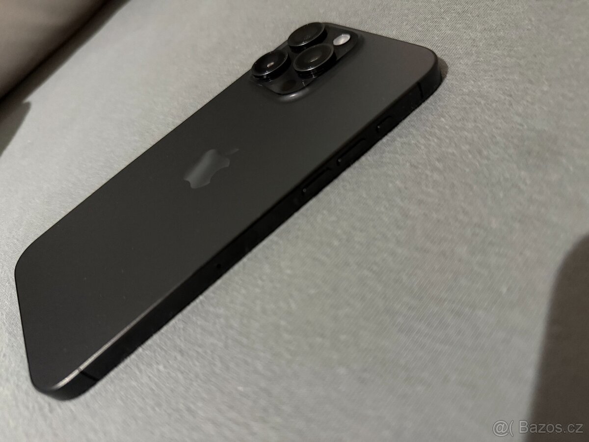 Prodám Apple IPhone 15 pro max s pamětí 256 GB černý titan - 5