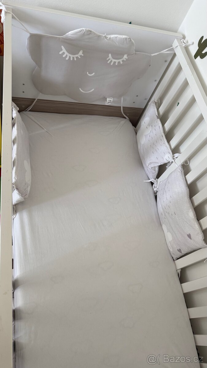 Dětská postýlka s kvalitní matrací + kompletní set povlečení - 5