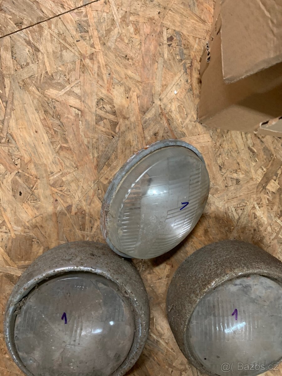 1. Škoda Octavia Felicia Spartak přední světla - 5