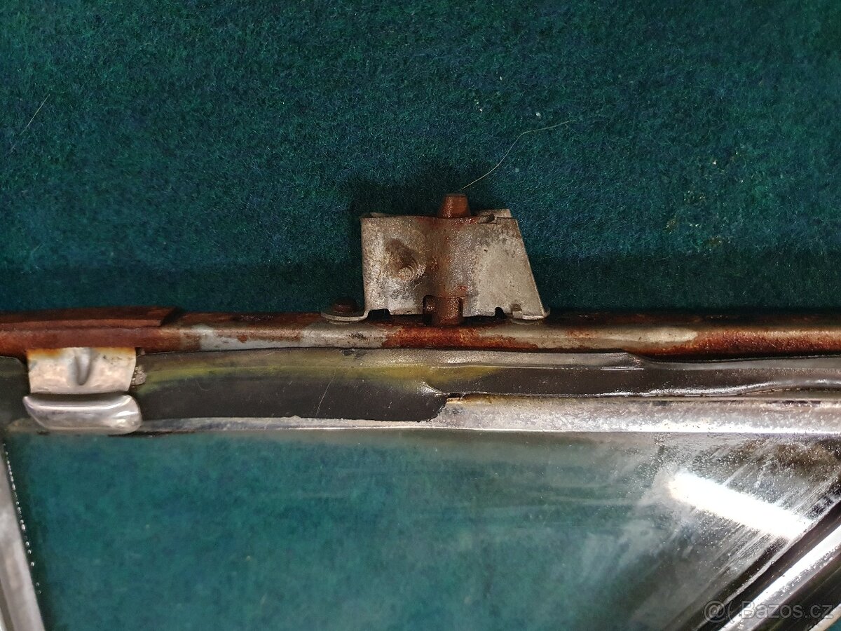 Prodám boční větrací okénko lada - 5