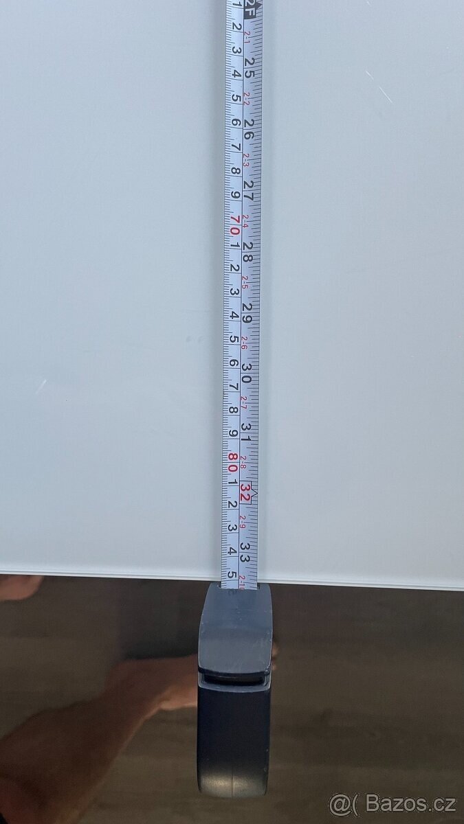 Skleněný stůl Ikea - 5