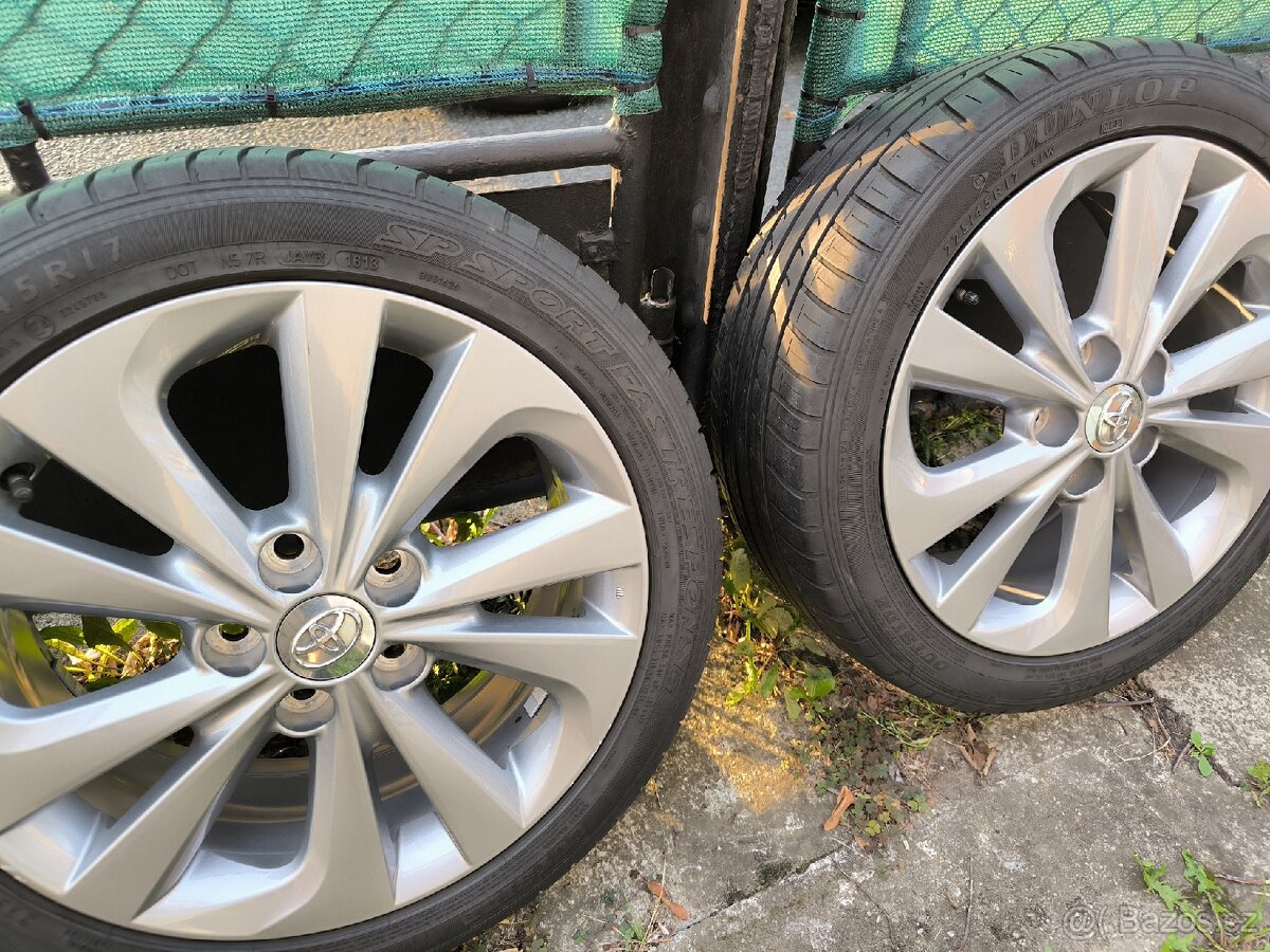 ALU kola Toyota Corolla 5x114,3 R17, Originál,pneu 7mm - 5