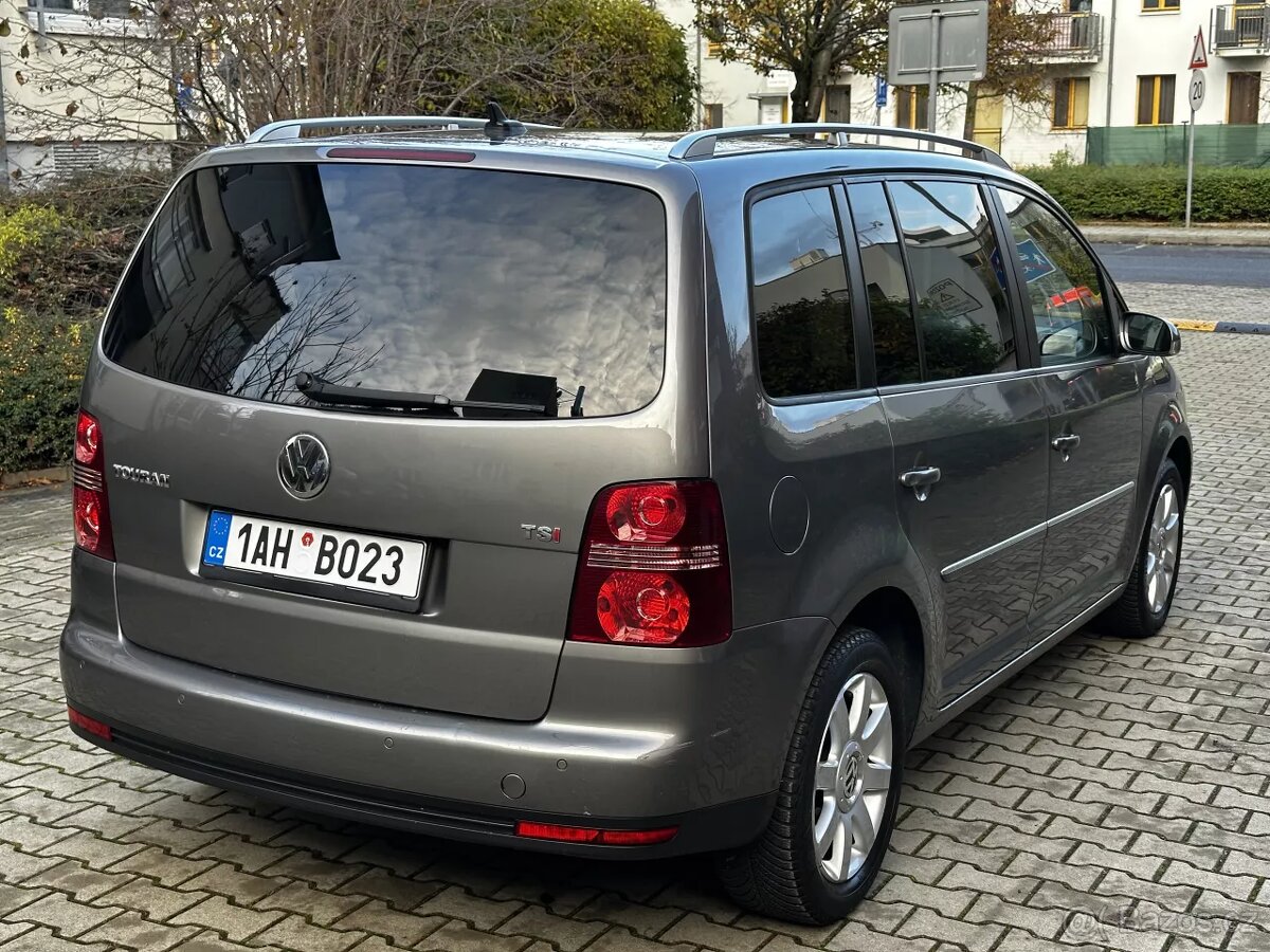 Volkswagen Touran 1.4 TSI 103 kW Highline Navi ParkAssist - 5