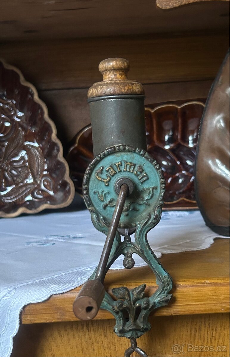 Starý litinový mlýnek Carmen (cca 1910–1930) - 5