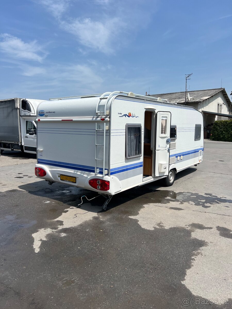 OBYTNÝ PŘÍVES HOBBY 560 - 5