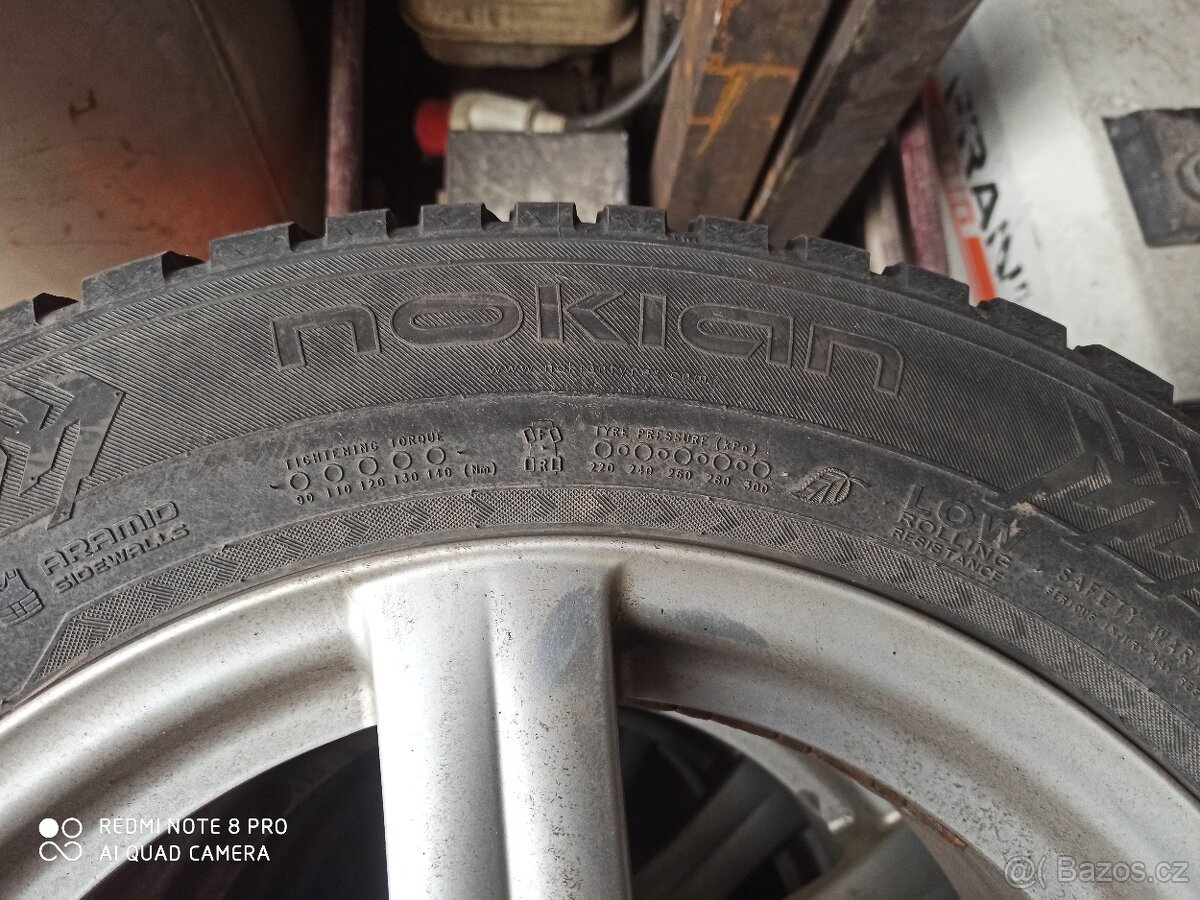 Prodám 4 zimní pneu s hřeby - 5