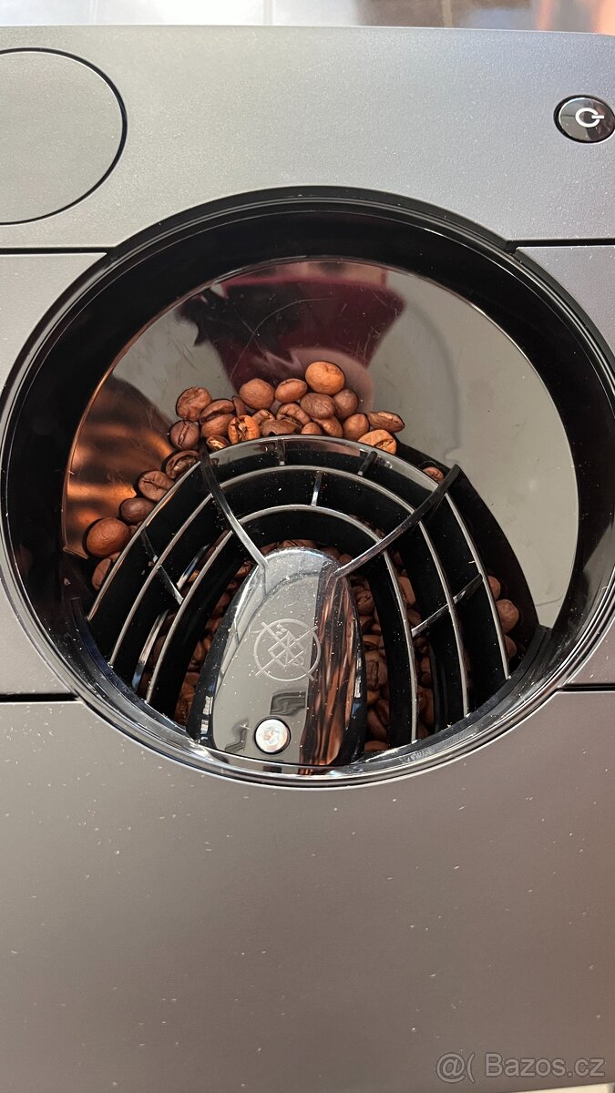 Jura C8 - předváděcí model (záruka, odpočet DPH) - 5